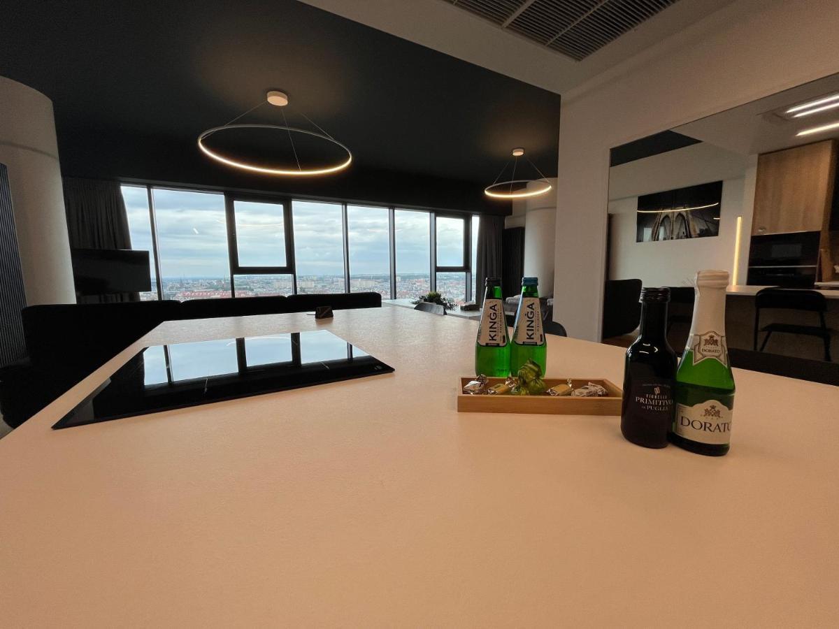 Hanza Tower - Luxurious Apartment 60M2 - 15Th Floor City View Szczecin Exteriör bild