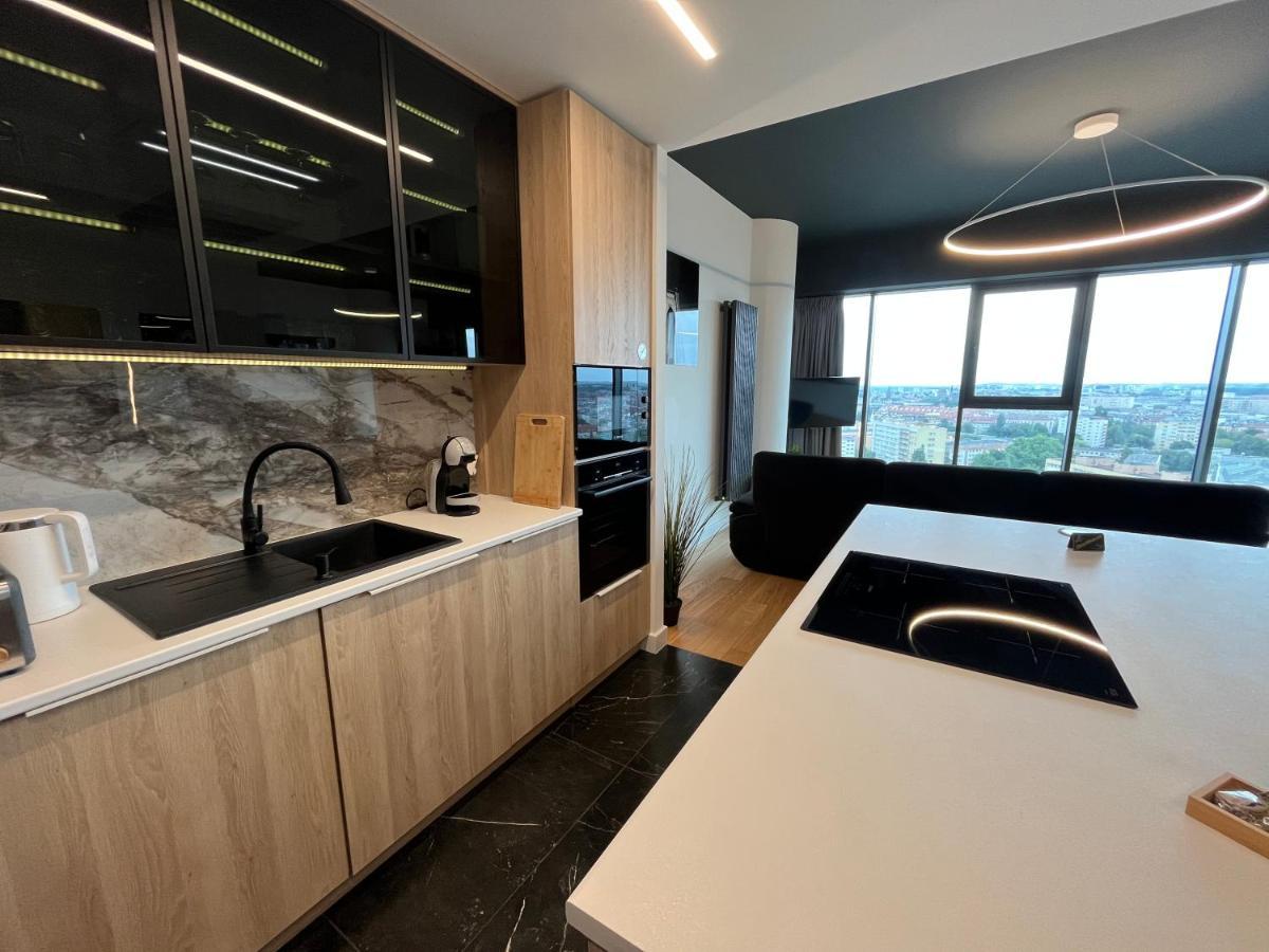 Hanza Tower - Luxurious Apartment 60M2 - 15Th Floor City View Szczecin Exteriör bild